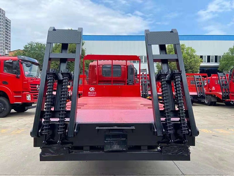 國(guó)六東風(fēng)D1單橋平板運(yùn)輸車(chē)