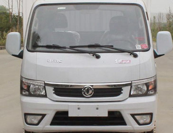 楚勝牌CSC5045XZW6型雜項(xiàng)危險(xiǎn)物品廂式運(yùn)輸車