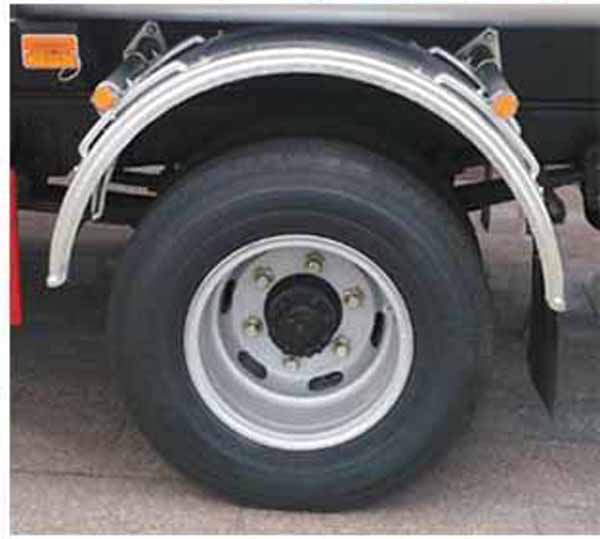 楚勝牌CSC5125GRY6型易燃液體罐式運(yùn)輸車