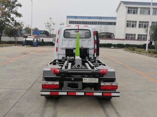 楚勝牌CSC5030ZXX6EQ型車(chē)廂可卸式垃圾車(chē)