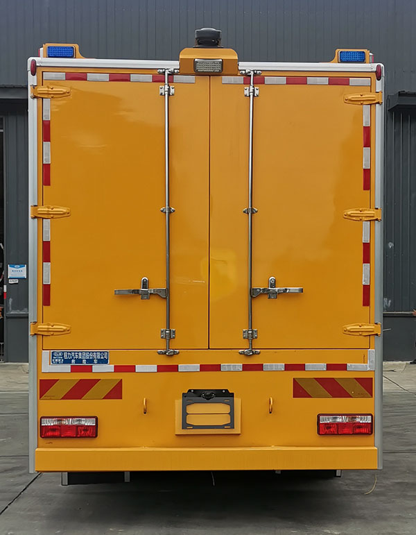 東風多利卡D9救險車