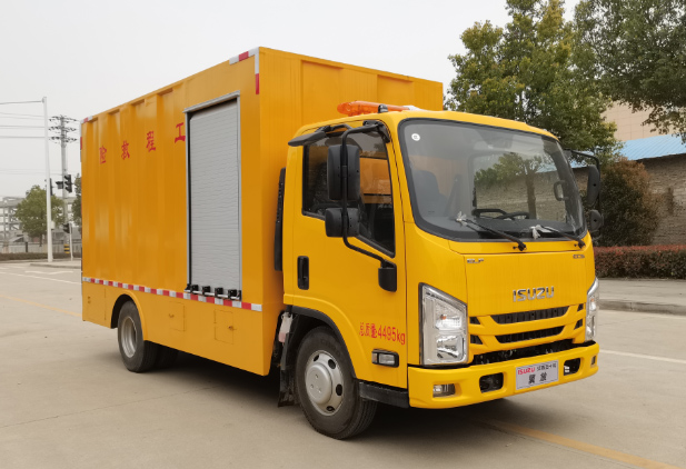 慶鈴五十鈴K100救險(xiǎn)車