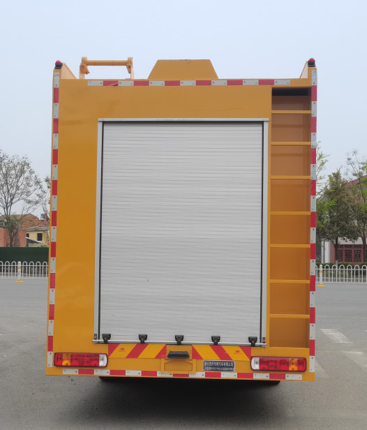 重汽豪沃遠(yuǎn)程供排水搶險(xiǎn)車