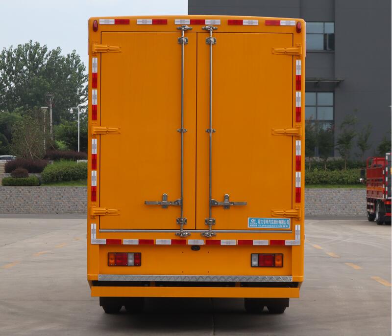 慶鈴五十鈴KV600電源車