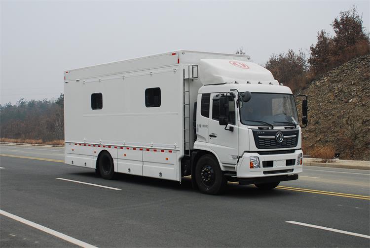 東風(fēng)天錦KL單橋宿營車