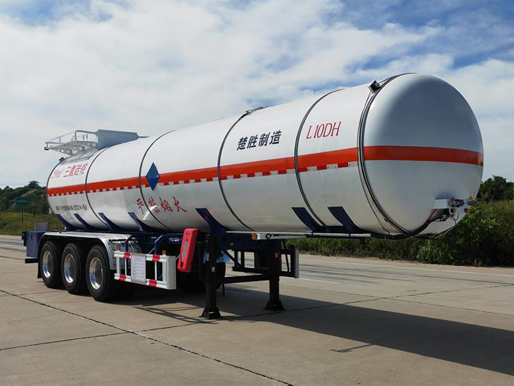 CSC9401GRY型易燃液體罐式運(yùn)輸半掛車(chē)（三氯硅烷）