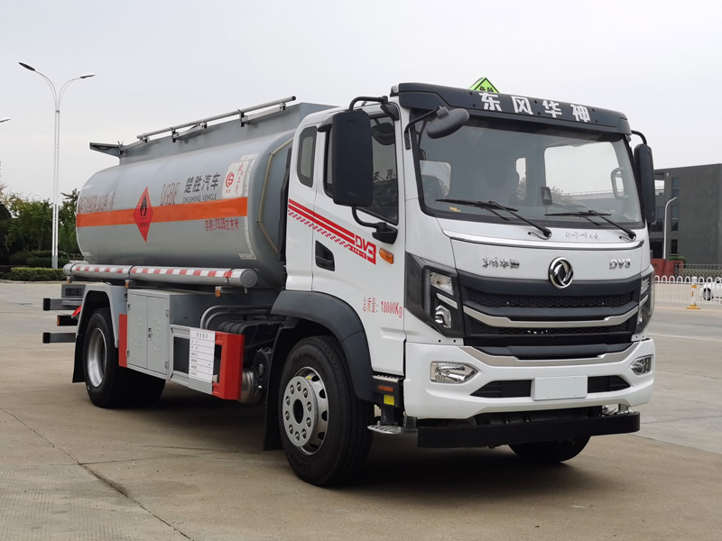 楚勝牌CSC5183GJYEH6A型加油車