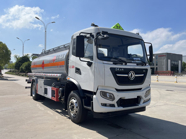 楚勝牌CSC5180GJY6DAC型加油車