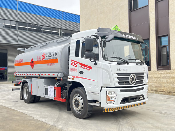 楚勝牌CSC5183GYYEZ6型運油車