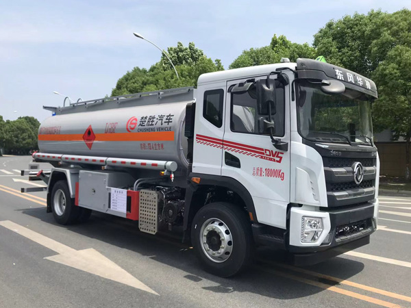 楚勝牌CSC5186GJYEH6A型加油車