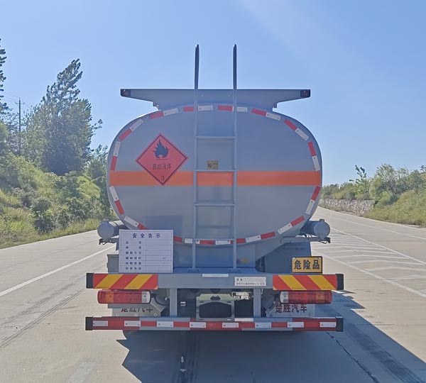 楚勝牌CSC5187GJYZ6型加油車