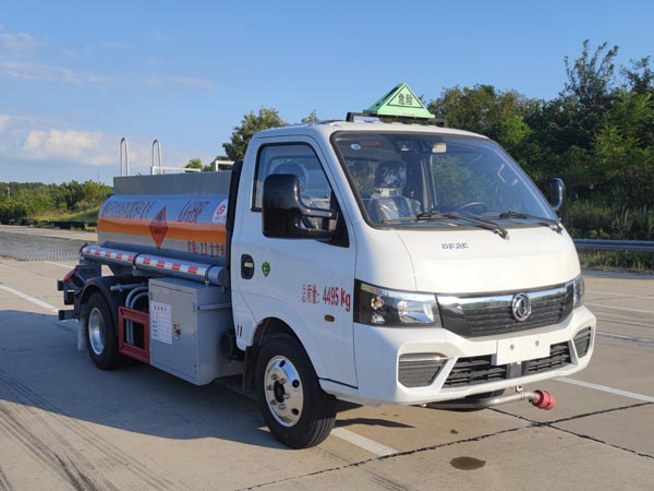 楚勝牌CSC5041GJY6型加油車
