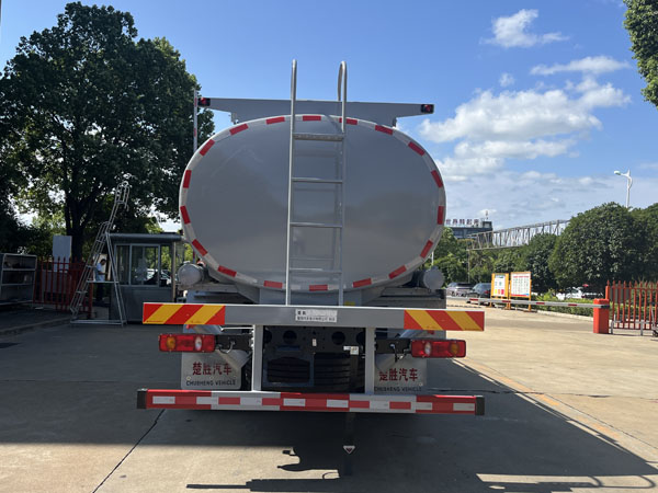 楚勝牌CSC5250GSYD6型食用油運(yùn)輸車