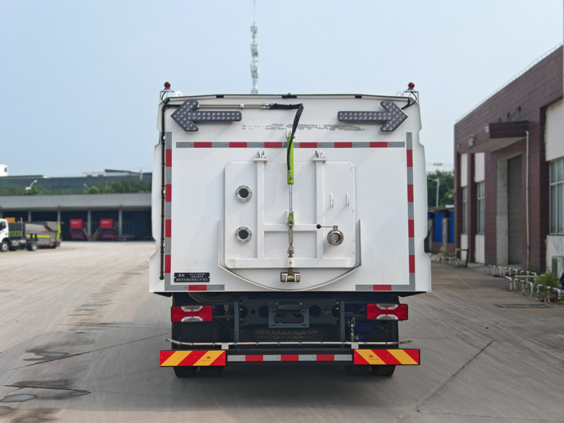 楚勝牌CSC5127TXSSHBEV型純電動洗掃車