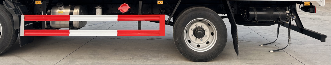 楚勝牌CSC5128XQYBK6型爆破器材運(yùn)輸車(chē)