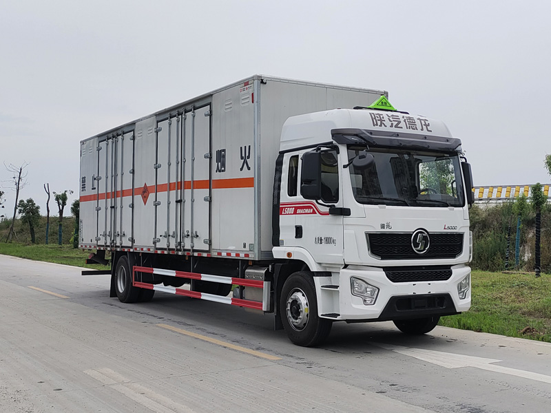 楚勝牌CSC5188XQYS6型爆破器材運(yùn)輸車