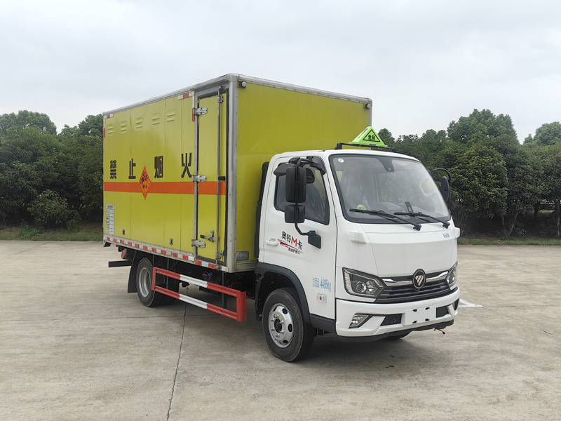 楚勝牌CSC5041XQYB6型爆破器材運(yùn)輸車