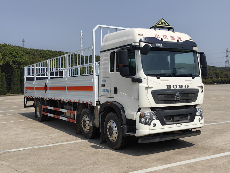 楚勝牌CSC5267TQPZ6型氣瓶運輸車