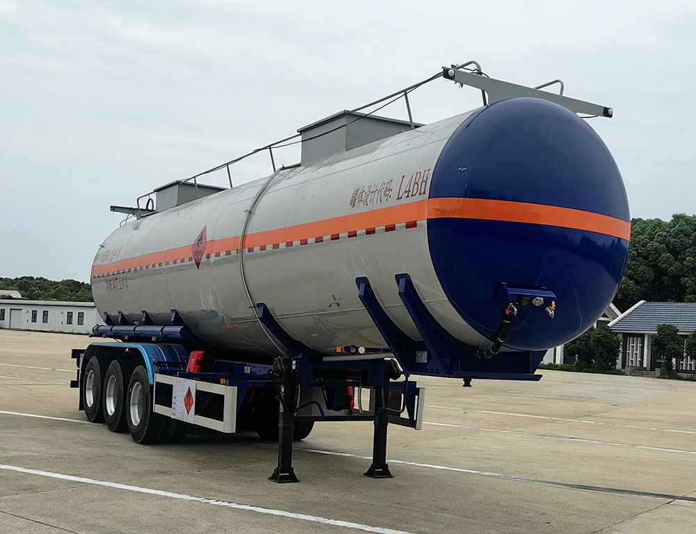 楚勝牌CSC9400GRYCY型易燃液體罐式運(yùn)輸半掛車