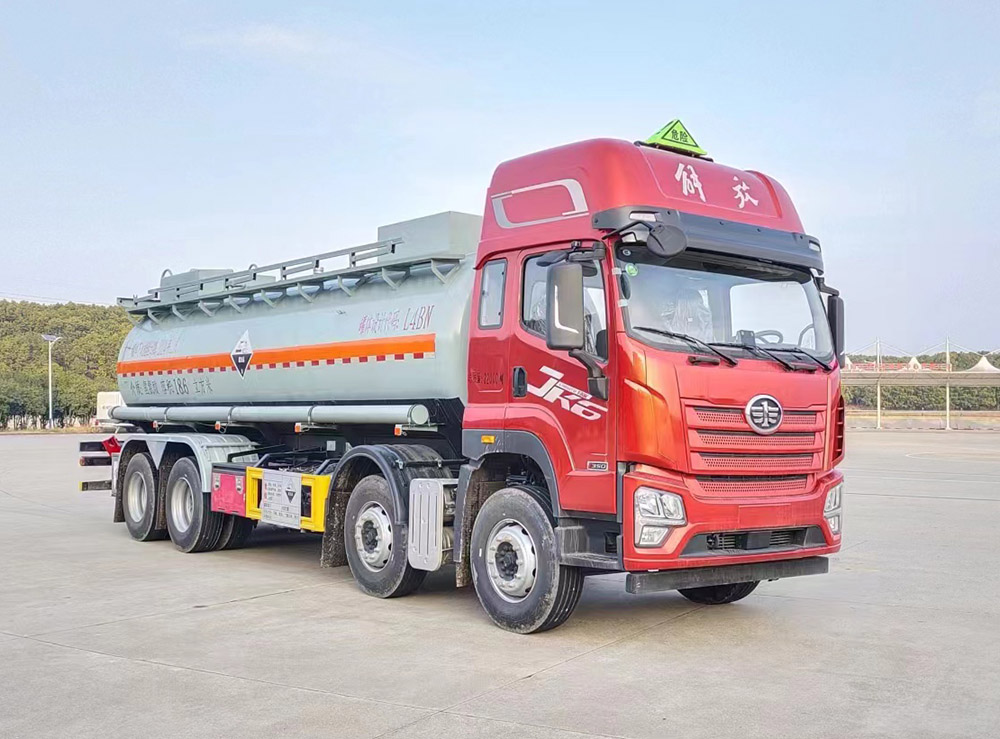 楚勝牌CSC5320GFWCA6CY型腐蝕性物品罐式運(yùn)輸車(chē)