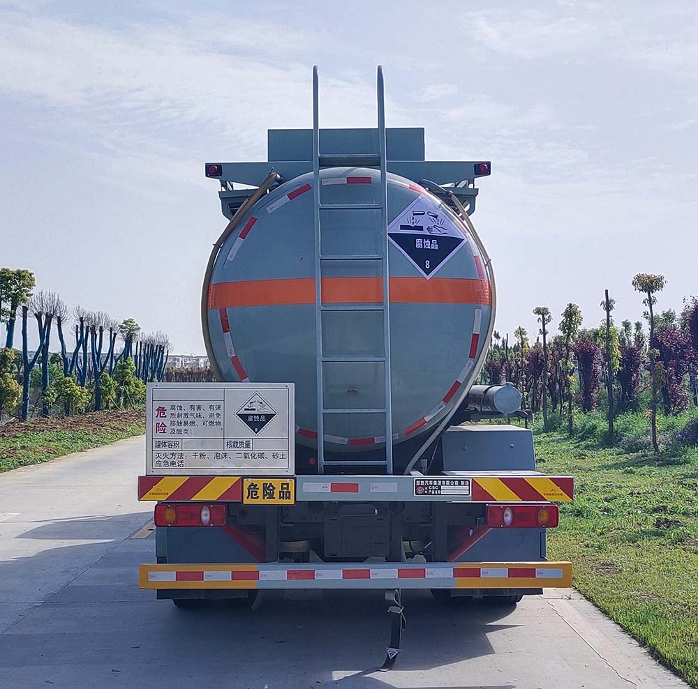 楚勝牌CSC5261GFWDF6CY型腐蝕性物品罐式運輸車