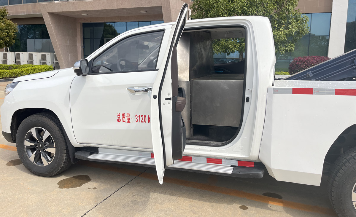 楚勝牌CSC5030TQZ6SC型清障車