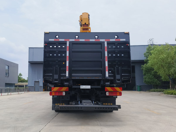 楚勝牌CSC5185TQZPB6D型清障車