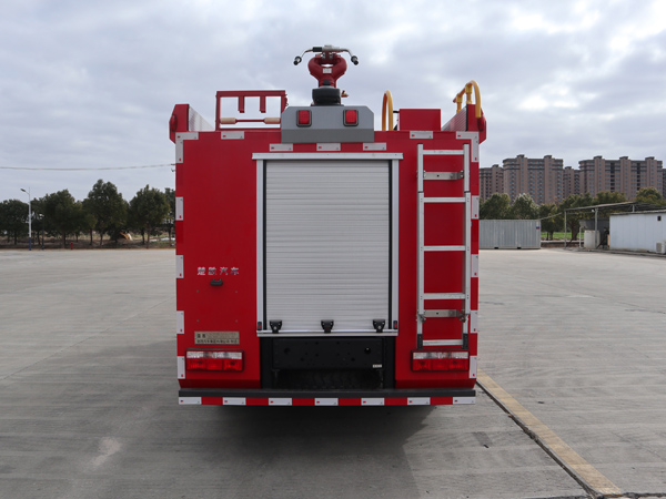 楚勝牌CSC5090GXFSG35/E6型水罐消防車