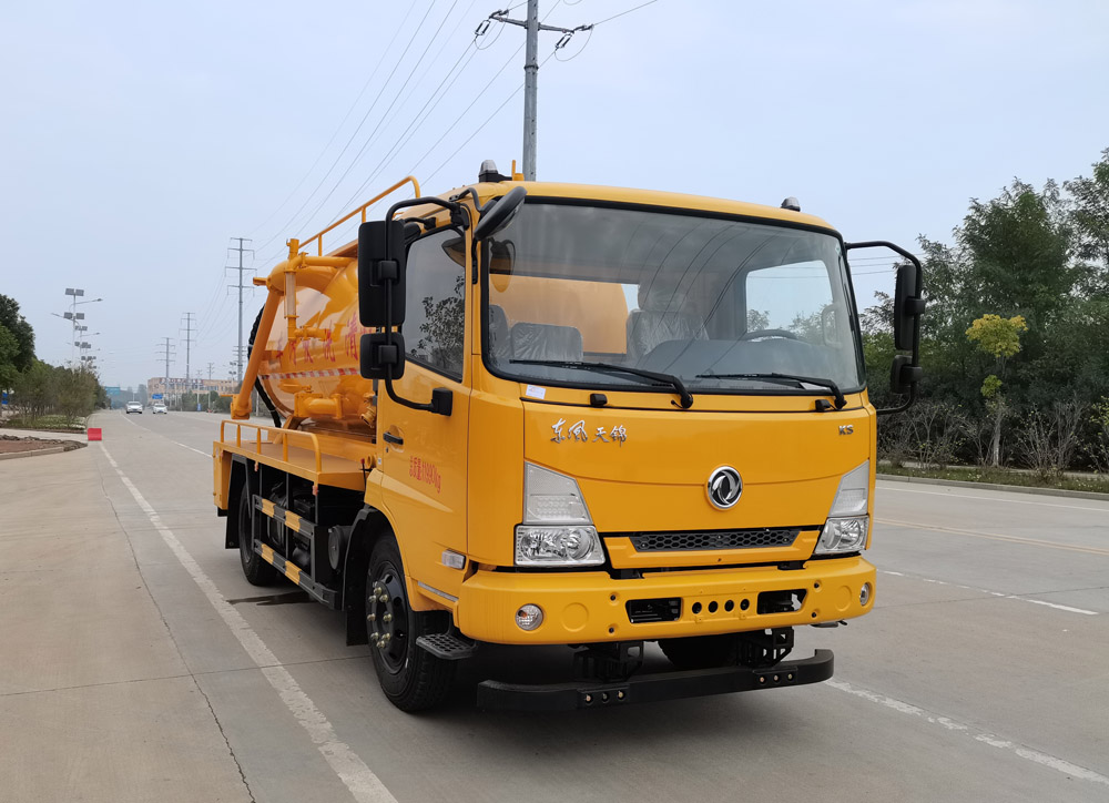 楚勝牌CSC5120GQWD6型清洗吸污車