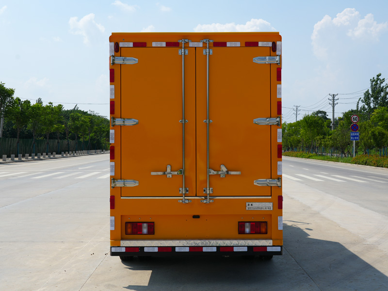 楚勝牌CSC5060XDYZ6電源車