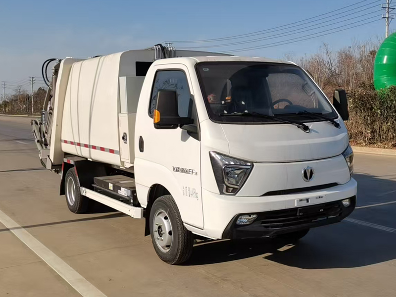 楚勝牌CSC5044ZYSFDBEV型純電動壓縮式垃圾車