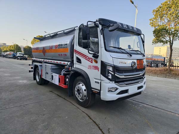 楚勝牌CSC5121GJYEH6型加油車