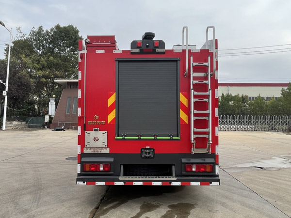 楚勝牌CSC5191GXFSG80/Z6型水罐消防車