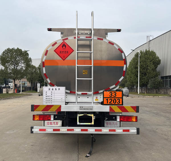 楚勝牌CSC5327GYYLEZ6A型鋁合金運油車