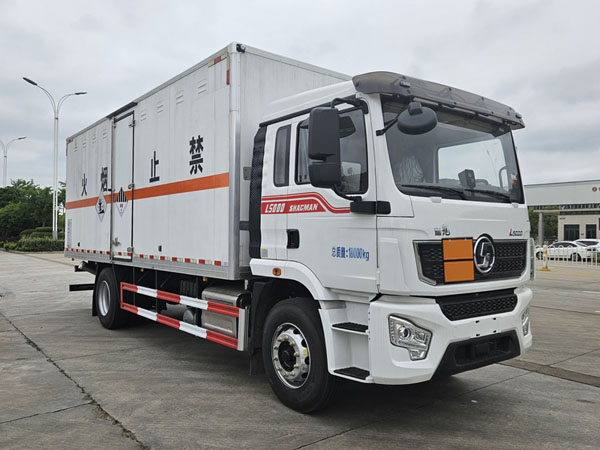 楚勝牌CSC5189XZWS6型雜項危險物品廂式運輸車