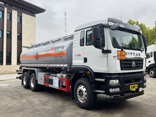 楚勝牌CSC5266GRYZ6型易燃液體罐式運(yùn)輸車