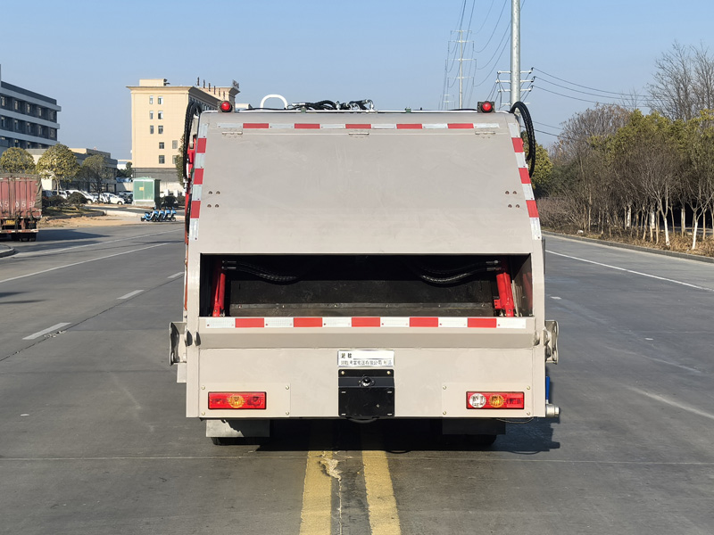 楚勝牌CSC5046ZYSB6型壓縮式垃圾車
