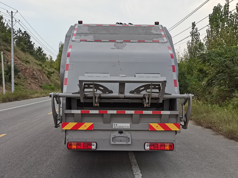 楚勝牌CSC5187ZYSZBEV純電動(dòng)壓縮式垃圾車