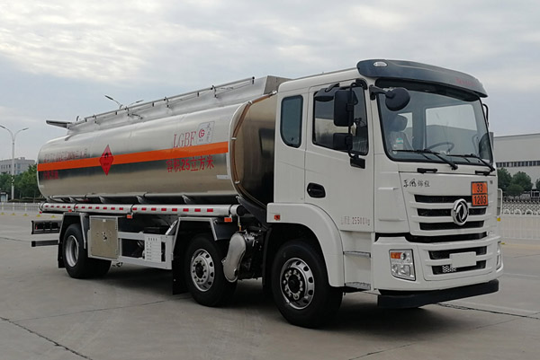 楚勝牌CSC5268GYYLES6型鋁合金運(yùn)油車