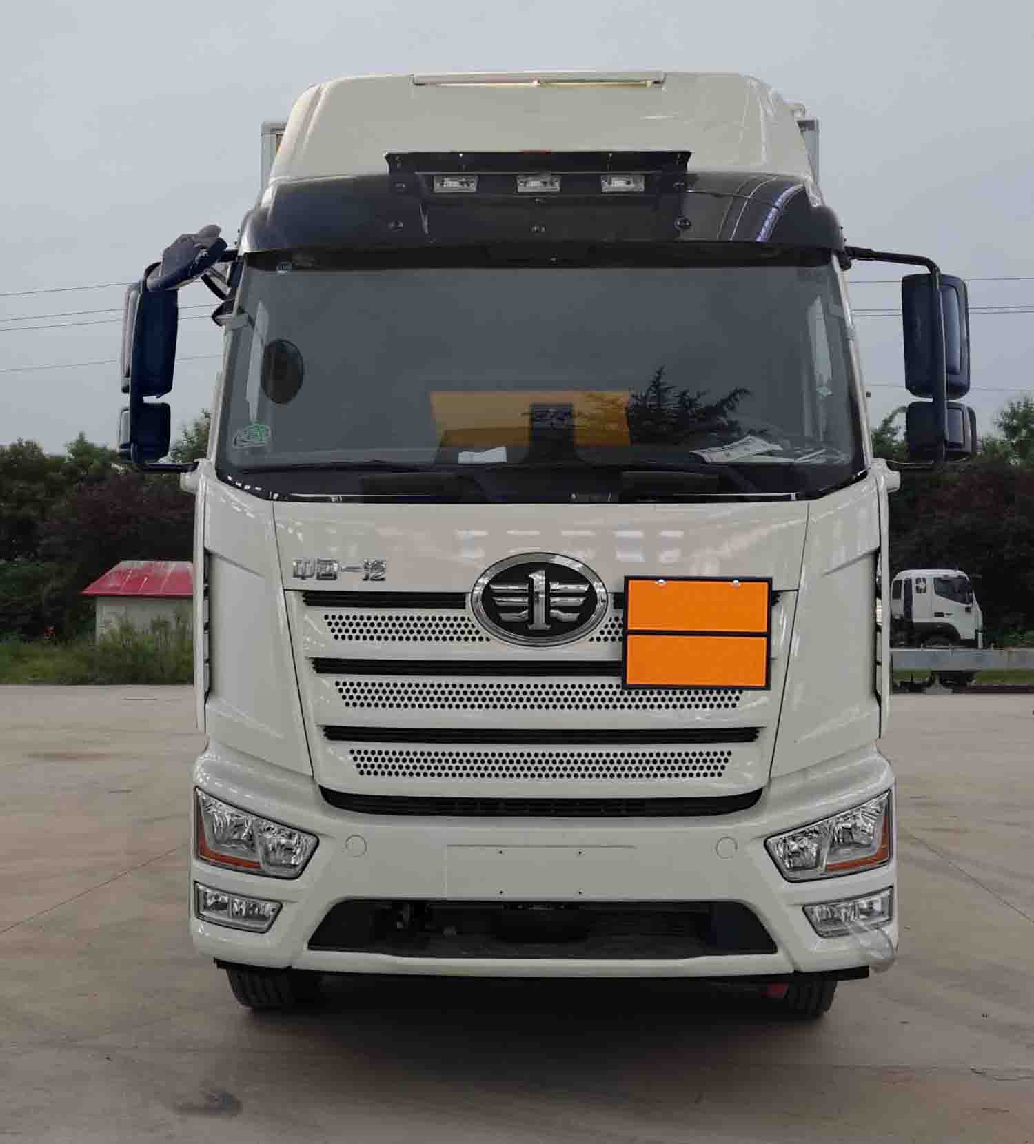 楚勝牌CSC5180XZWC6型雜項危險物品廂式運輸車